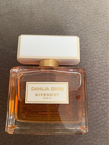 Dahlia dibin givenchy parfüm