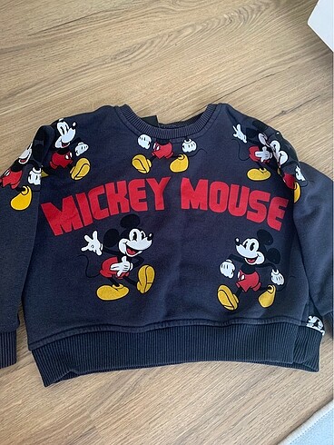 Mickey sweat zara