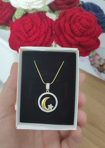 Mini Altın Renk Ay ve Yıldız Kolye - Görsel 2