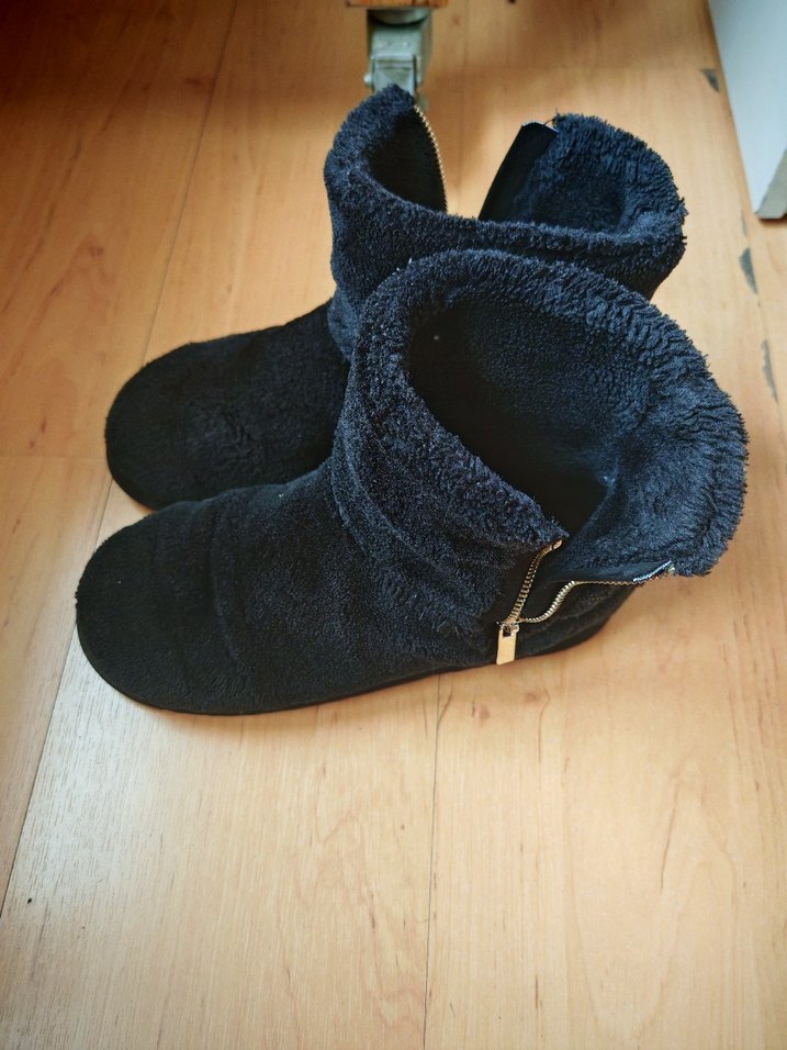 Kadın Siyah Triko Bot - Görsel 2