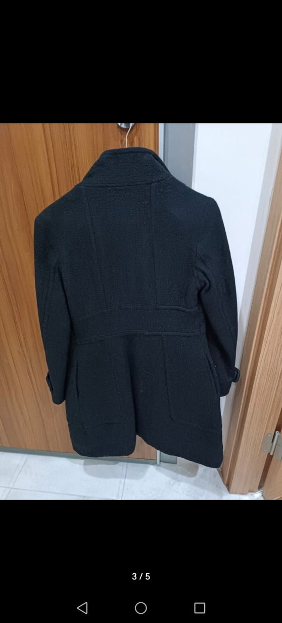 Düğmeli Siyah Yün Kaban - Görsel 3