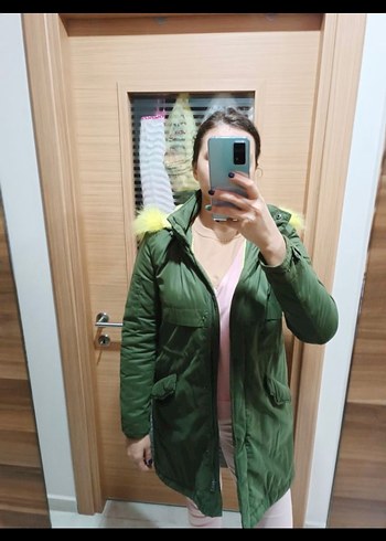 Sarı Kürklü Kadın Mont - Görsel 4