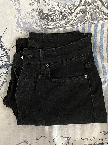Siyah mom jean