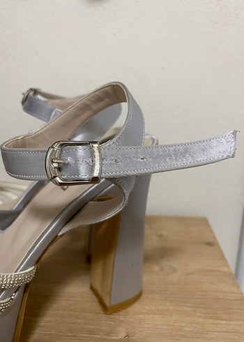 Platform topuklu ayakkabı - Görsel 4