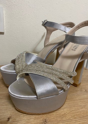 Platform topuklu ayakkabı - Görsel 2