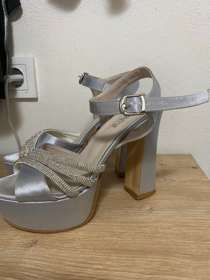 Platform topuklu ayakkabı - Görsel 3