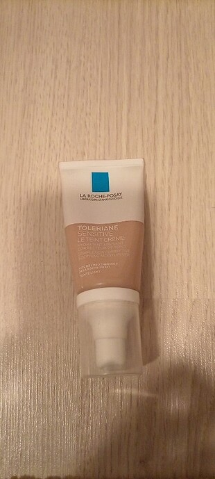 La Roche Posay Renkli Nemlendirici