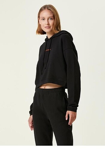 les benjamins crop sweatshirt tee