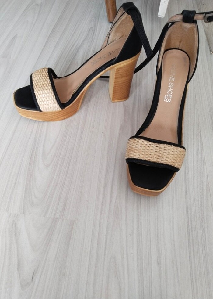 Platform topuklu ayakkabı  - Görsel 3