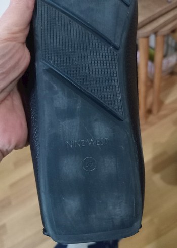 Siyah Deri Tokalı Kadın Babet - Görsel 5