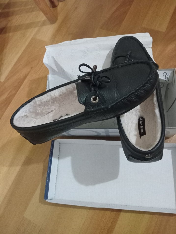 Siyah Deri Tokalı Kadın Babet - Görsel 3