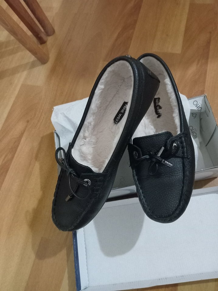 Siyah Deri Tokalı Kadın Babet - Görsel 2