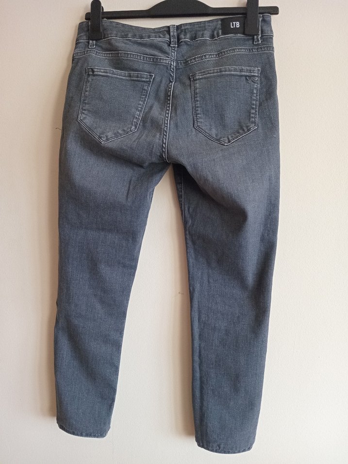 Gri Kadın Normal Kesim Denim Jean - Görsel 3