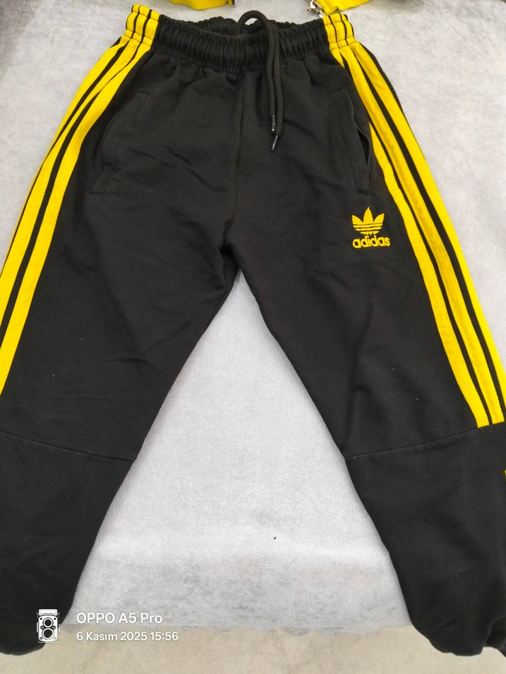 Sarı Adidas Fermuarlı Sweatshirt ve Eşofman - Görsel 4