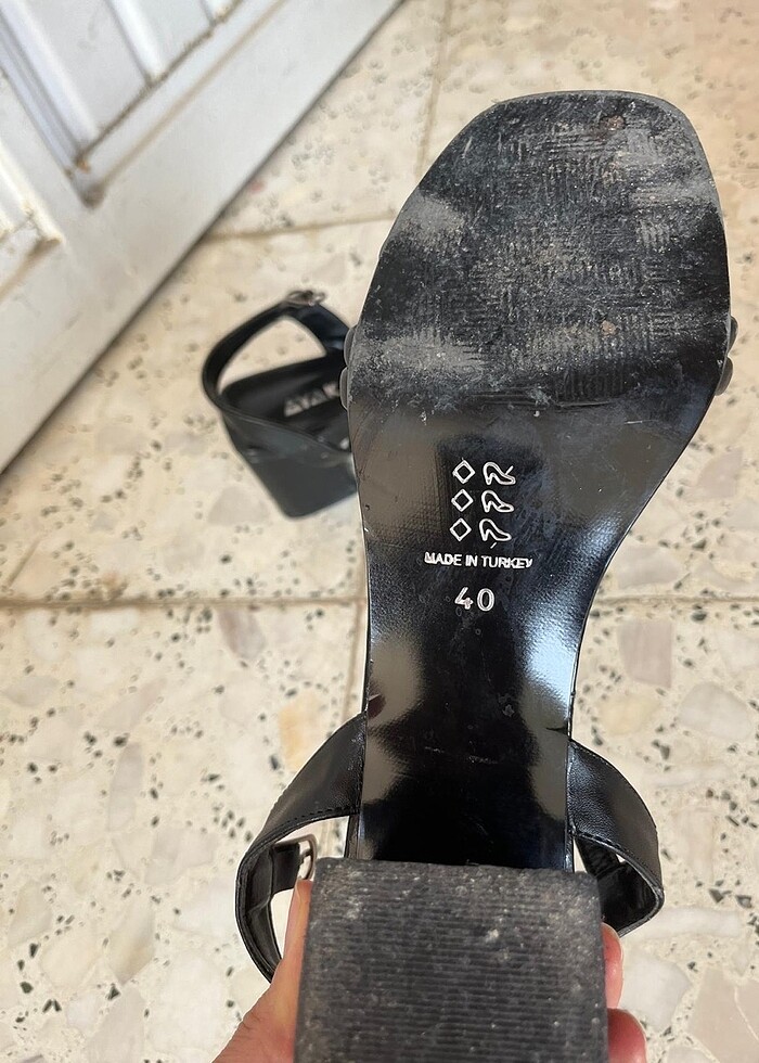 Topuklu ayakkabı - Görsel 3