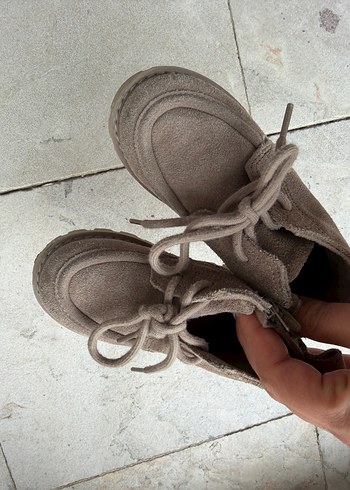 Zara Kids Bej Suet Bagcikli Rahat Bot