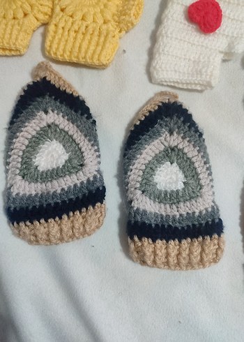 Renkli Nakışlı Örgü Çocuk Bere ve Eldiven Seti - Görsel 4