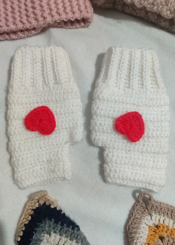 Renkli Nakışlı Örgü Çocuk Bere ve Eldiven Seti - Görsel 6