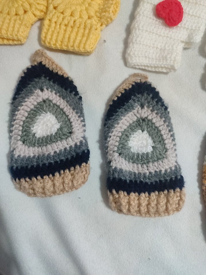 Renkli Nakışlı Örgü Çocuk Bere ve Eldiven Seti - Görsel 4