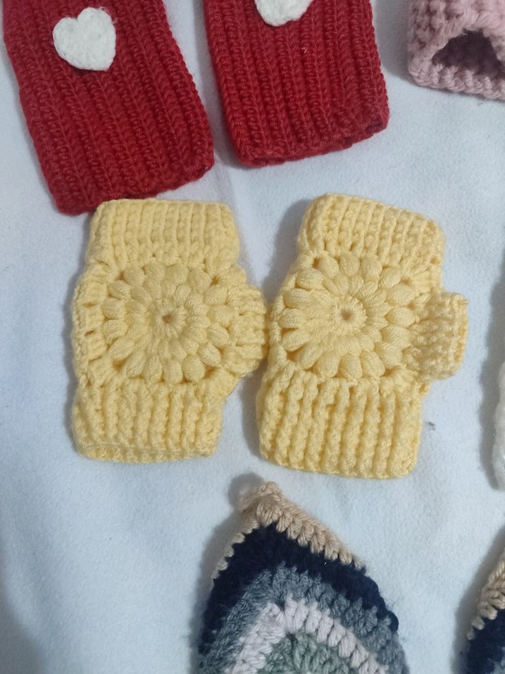 Renkli Nakışlı Örgü Çocuk Bere ve Eldiven Seti - Görsel 5