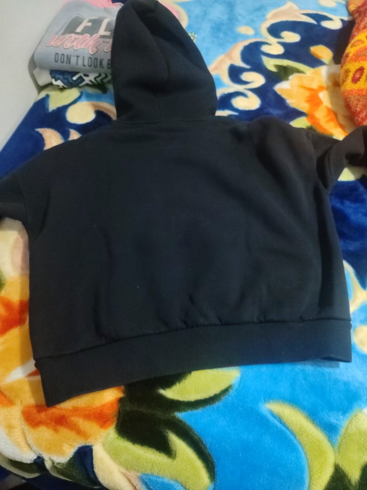 Siyah Kapüşonlu Kadın Sweatshirt - Görsel 5