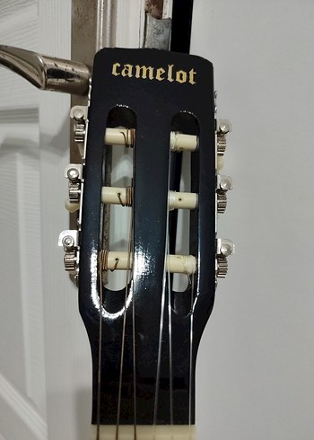 Beden Renk CAMELOT GİTAR
