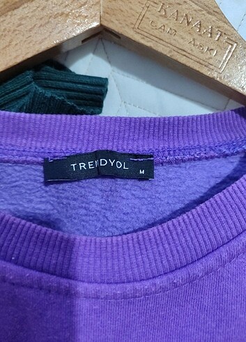 m Beden mor Renk TRENDYOL M BEDEN CROP SWEATSHİRT
