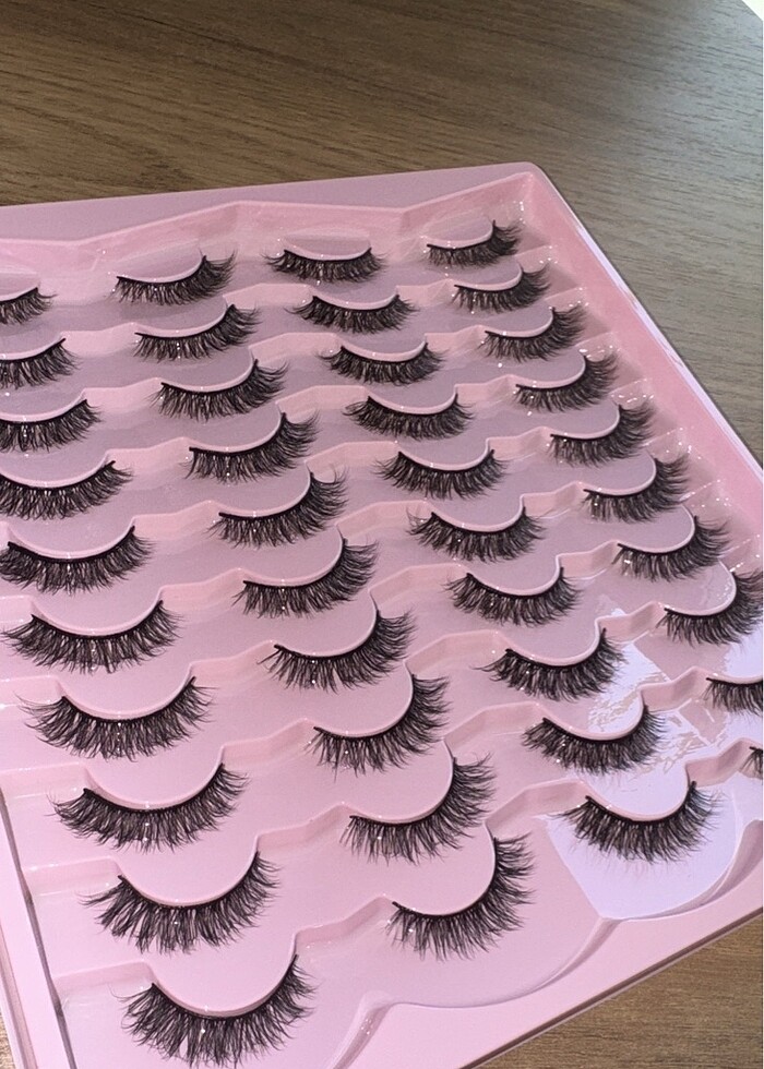 HACİMLİ PROFESYONEL TAKMA KİRPİK 20 ÇİFT - Görsel 2