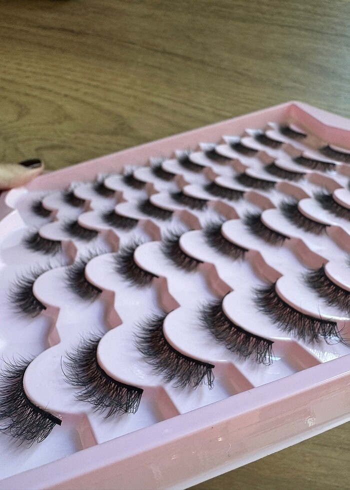 HACİMLİ PROFESYONEL TAKMA KİRPİK 20 ÇİFT - Görsel 4