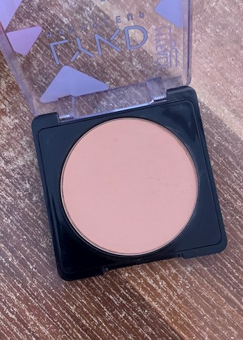 Bej Makyaj Pudrası - LYKD MyStyleUp - Görsel 2