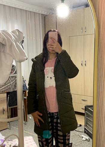 Kadın Haki Uzun Fermuarlı Kışlık Mont - Görsel 3