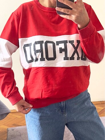 Kırmızı sweatshirt