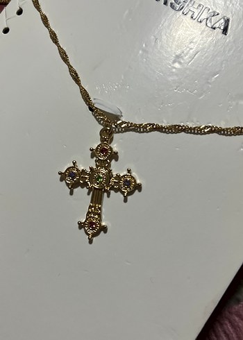 Altın Renk Zincir Detaylı Gotik Kolye - Görsel 3