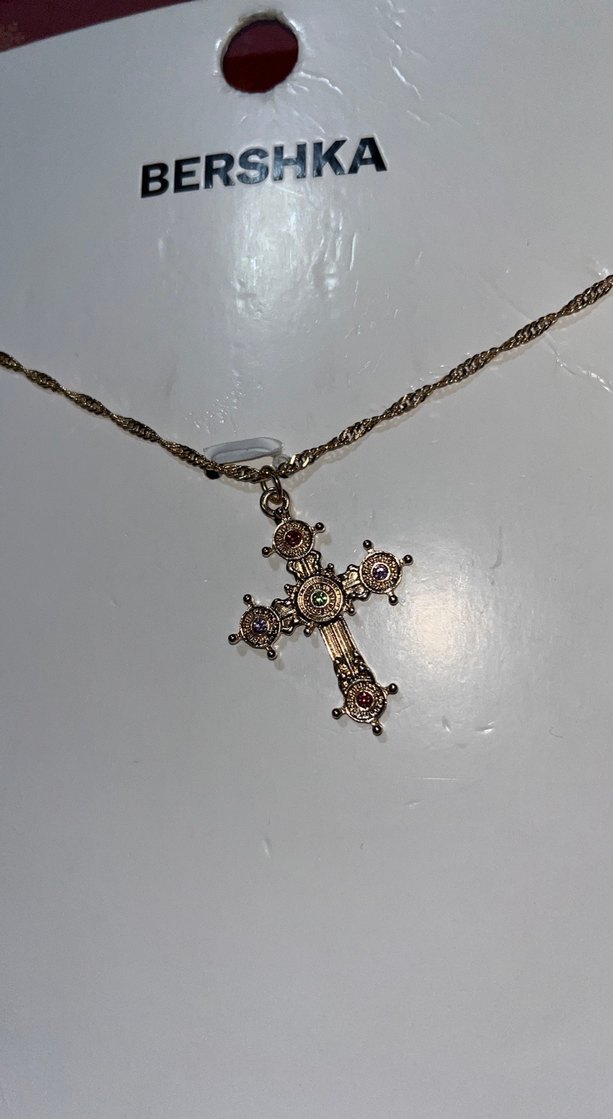 Altın Renk Zincir Detaylı Gotik Kolye - Görsel 2