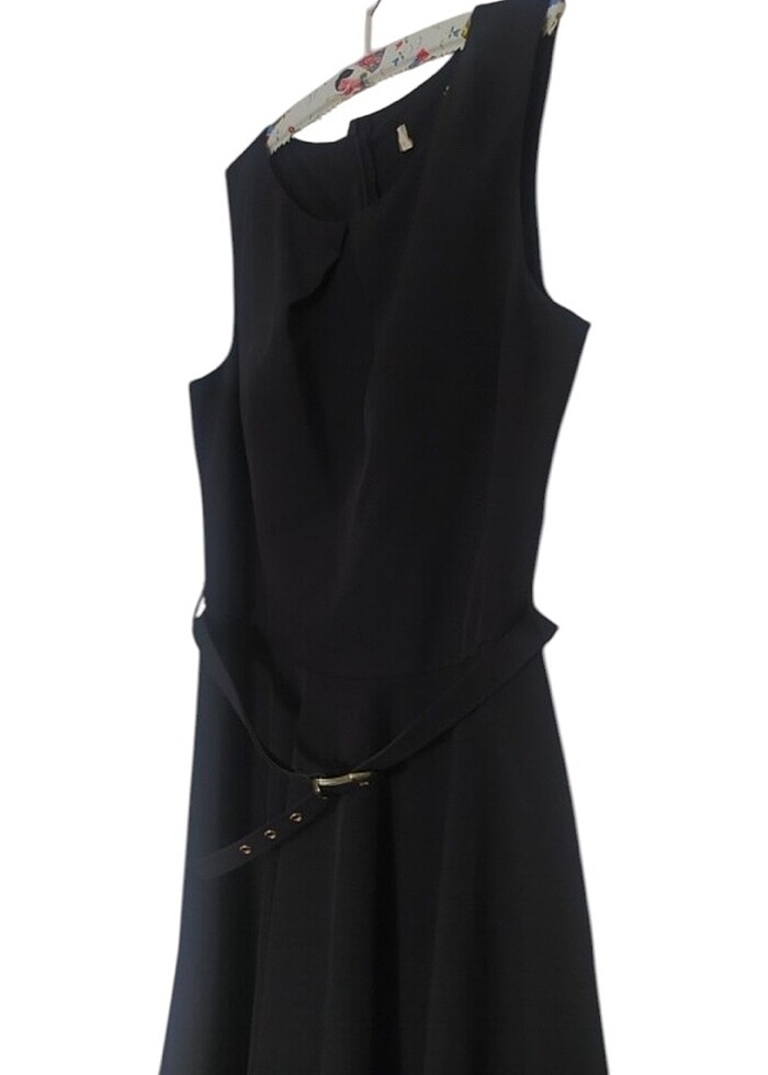 Siyah mezuniyet elbisesi - Görsel 3