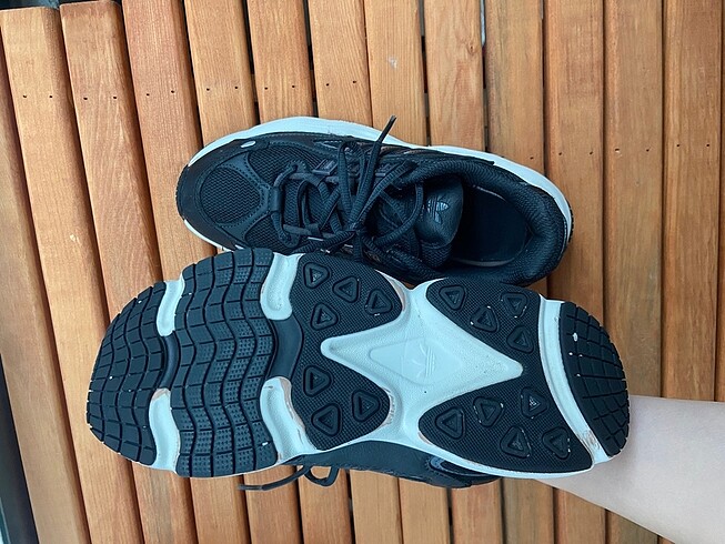 37,5 Beden siyah Renk Adidas spor ayakkabı