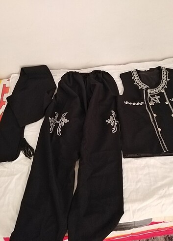 Diğer Horon kıyafeti. 