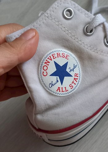 33 Beden beyaz Renk Converse Spor Ayakkabı