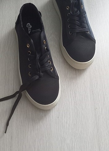 LC Waikiki Spor ayakkabı