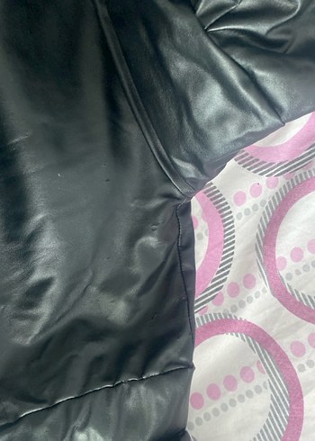 Siyah Kapüşonlu Kadın Kışlık Mont - Görsel 6