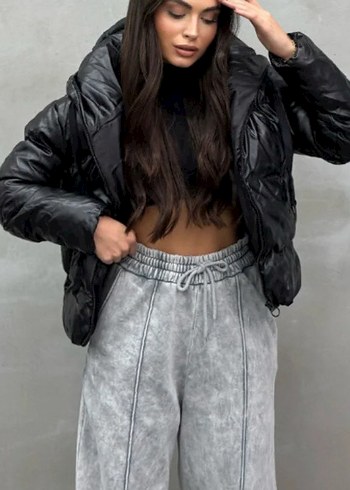 Siyah Kapüşonlu Kadın Kışlık Mont - Görsel 2