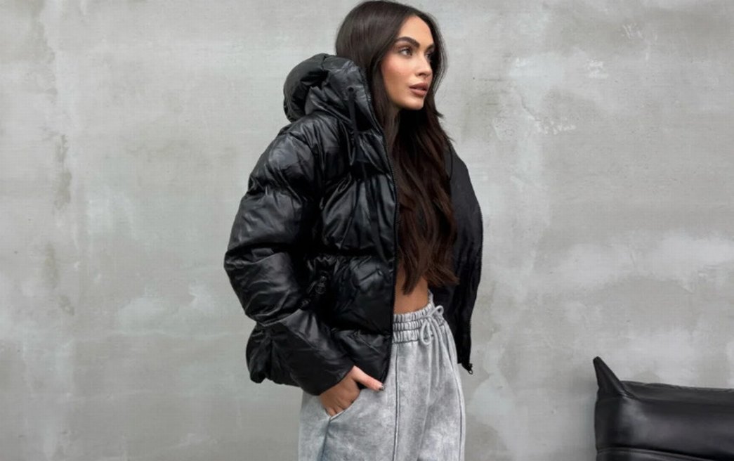 Siyah Kapüşonlu Kadın Kışlık Mont - Görsel 3