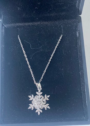 Mini Renkli Kar Tanesi Detaylı Zincir Kolye - Görsel 3