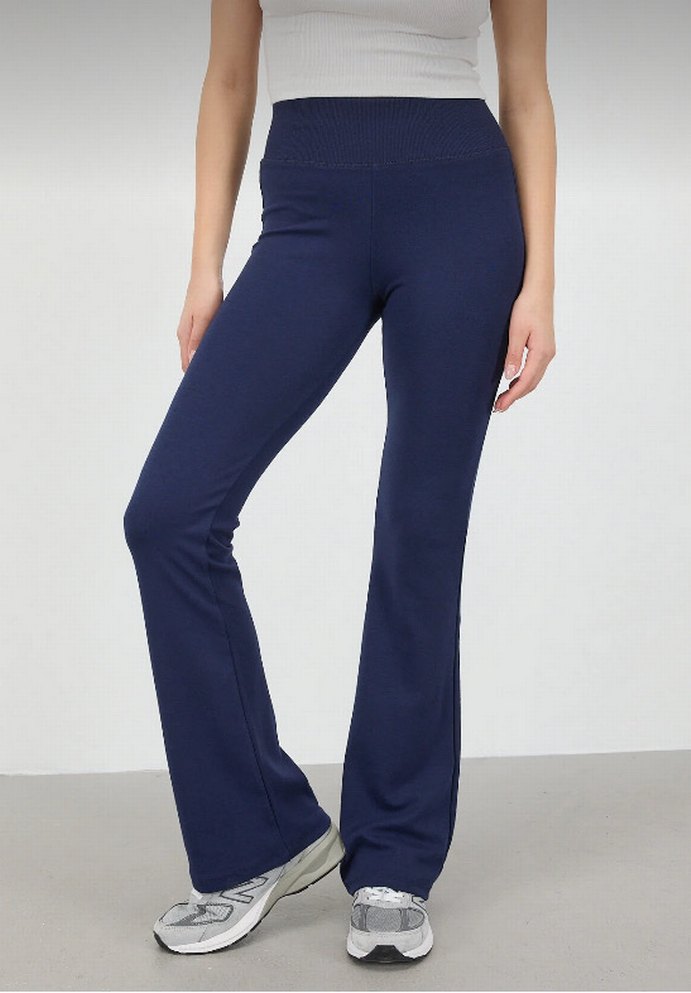 Lacivert Kadın Midi İspanyol Paça Pantolon - Görsel 3