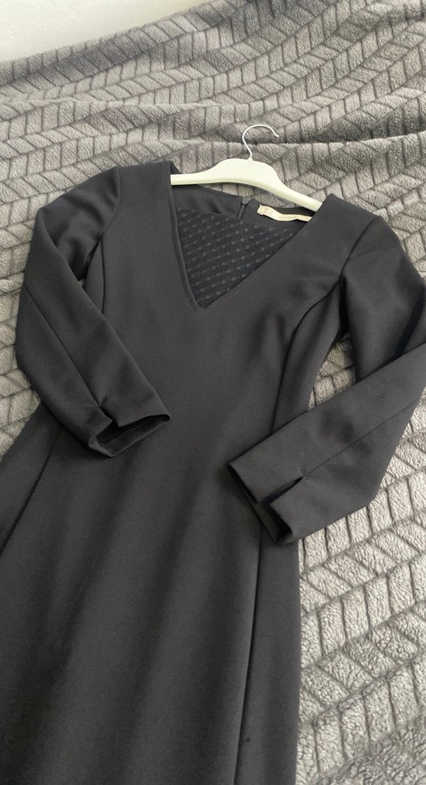 Klasik Siyah Uzun Kollu V Yaka Elbise - Görsel 3