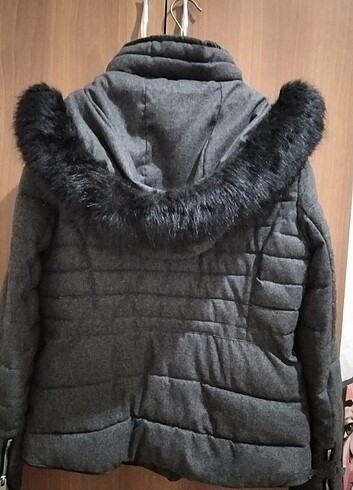 Zara Mont