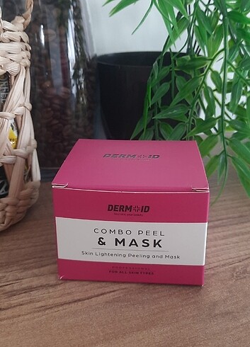 AYDINLATICI PEELİNG MASKE