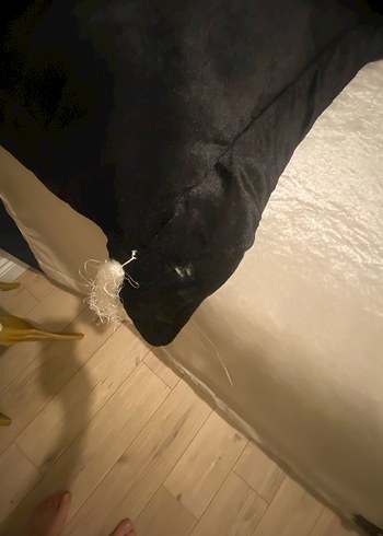 Nakışlı Beyaz ve Siyah Yatak Örtüsü - Görsel 3