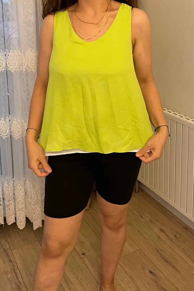 Sarı V Yaka Kolsuz Salaş Bluz - Görsel 2