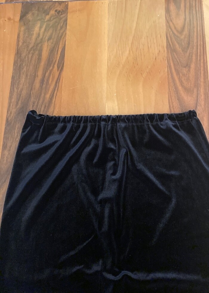 Siyah kadife etek - Görsel 2